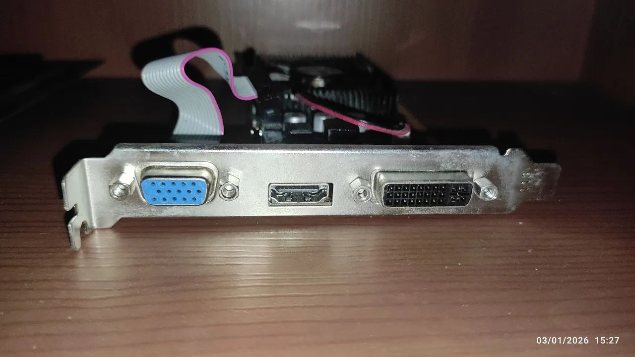 Placa de vídeo NVIDIA GeForce GT 220 funcionando perfeitamente. - Foto 2