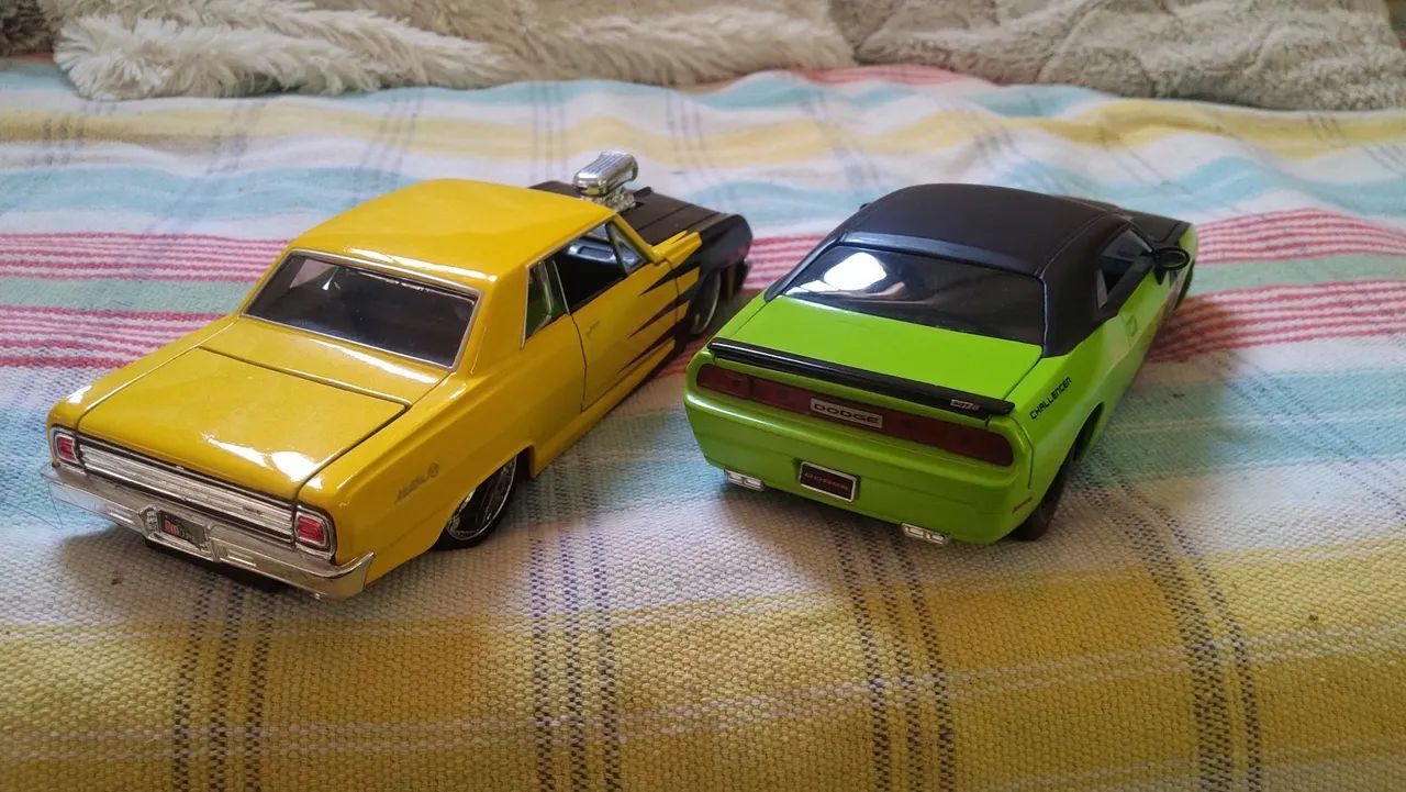 Miniaturas 1:24 Jada, Maisto e Welly - Foto 2
