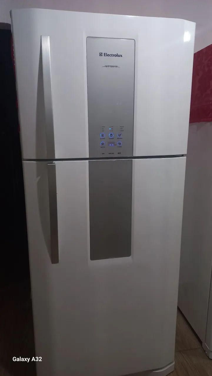 Geladeira eletrolux 