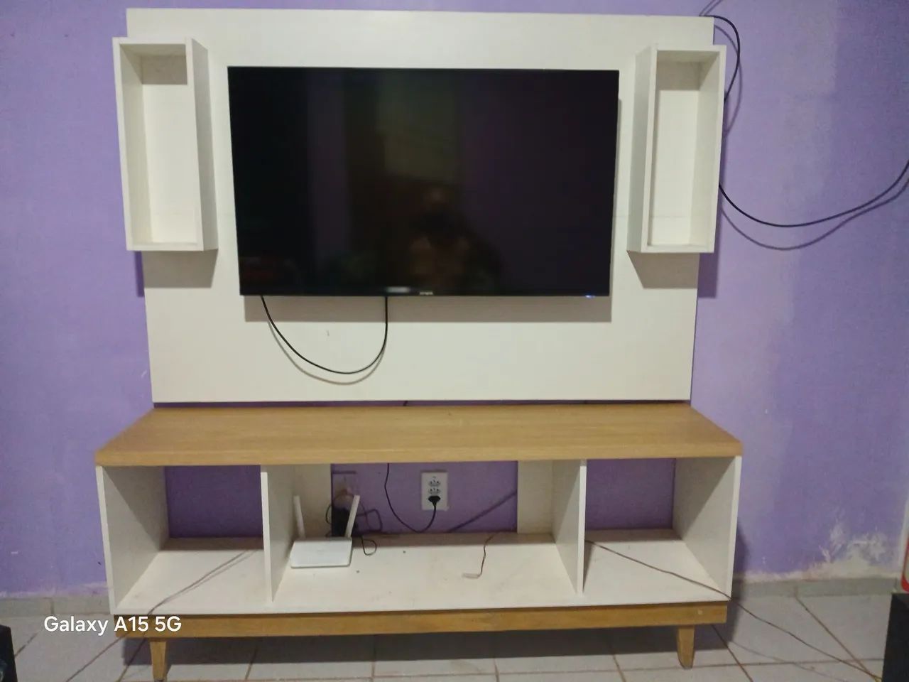 Painel com rack em total MDF sem avarias em perfeito estado. - Foto 3