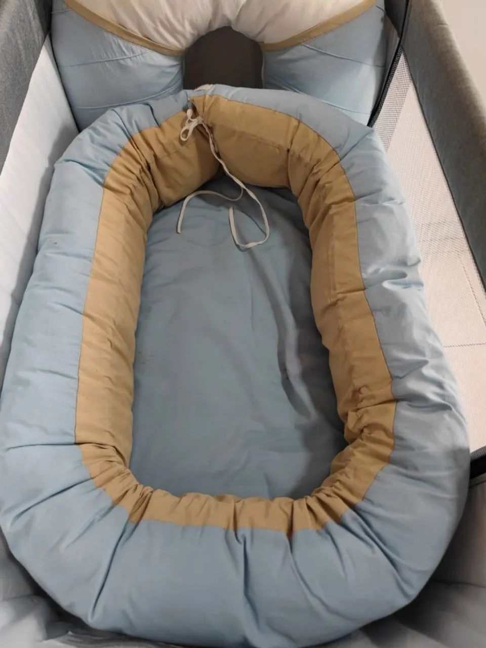 Redutor de berço e almofada para amamentação  - Foto 3