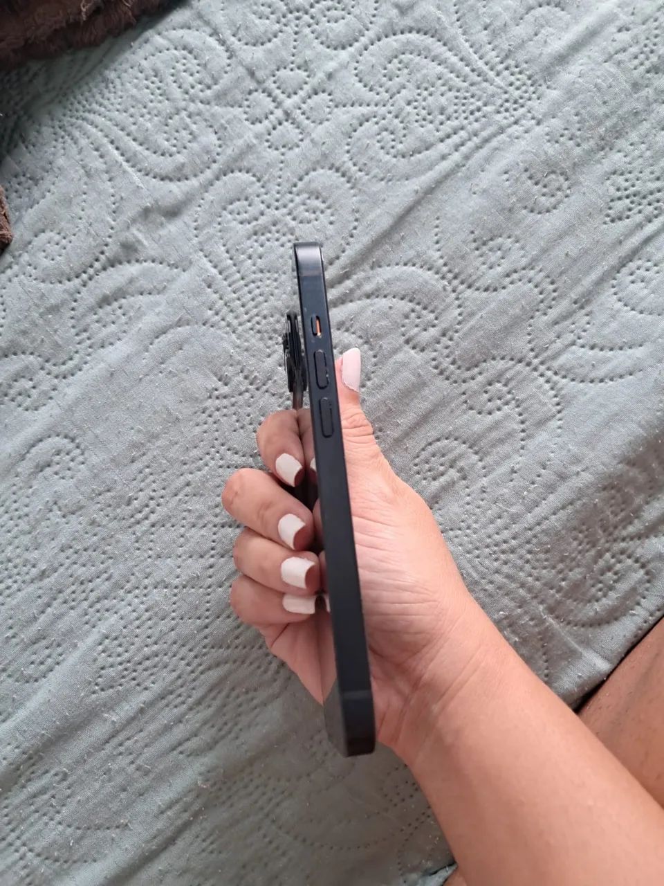iPhone 14 seminovo 