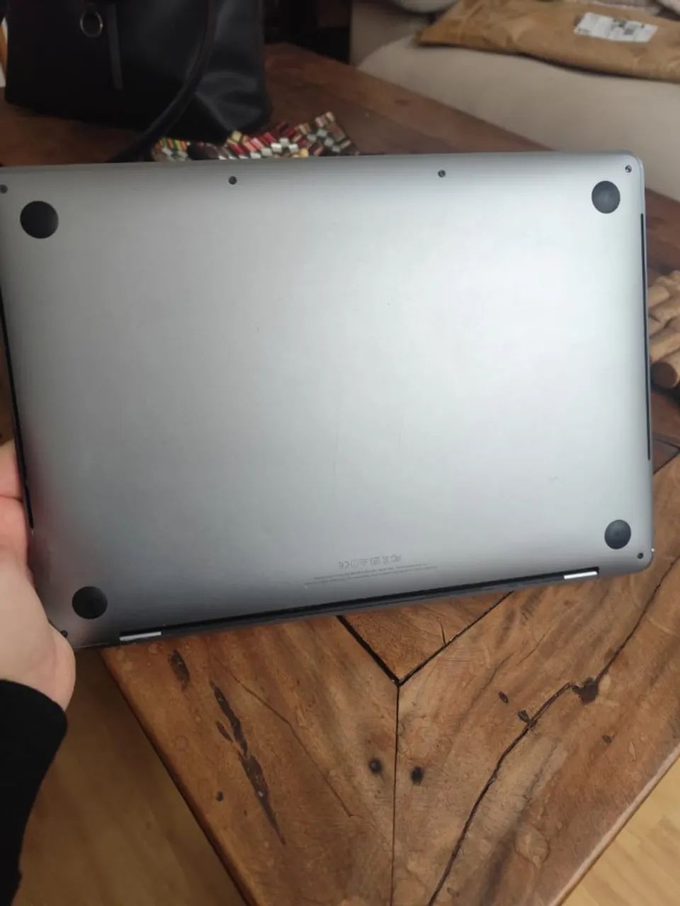 Macbook Pro 2017 i5 Touchbar 13 polegadas  - Foto 4