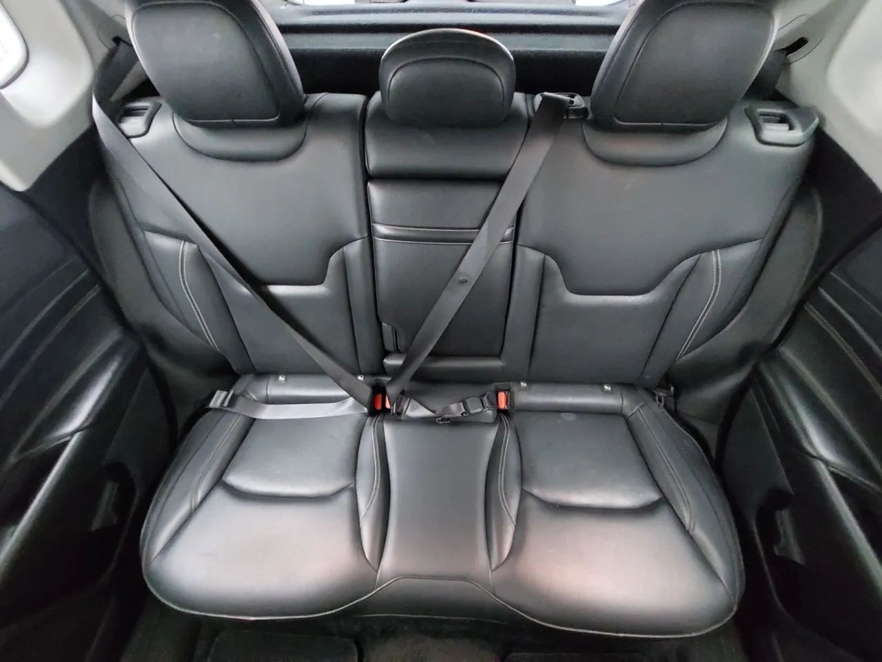 Jeep Compass LONG. T270 1.3 TB 4x2 Flex Aut., foto 18 de 18