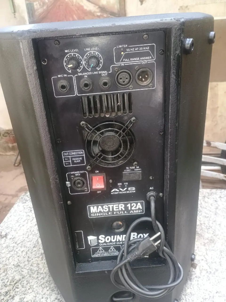Caixa de som amplificada ativa 12 polegadas 300 W ( Precisa trocar 3 capacitores). - Foto 2