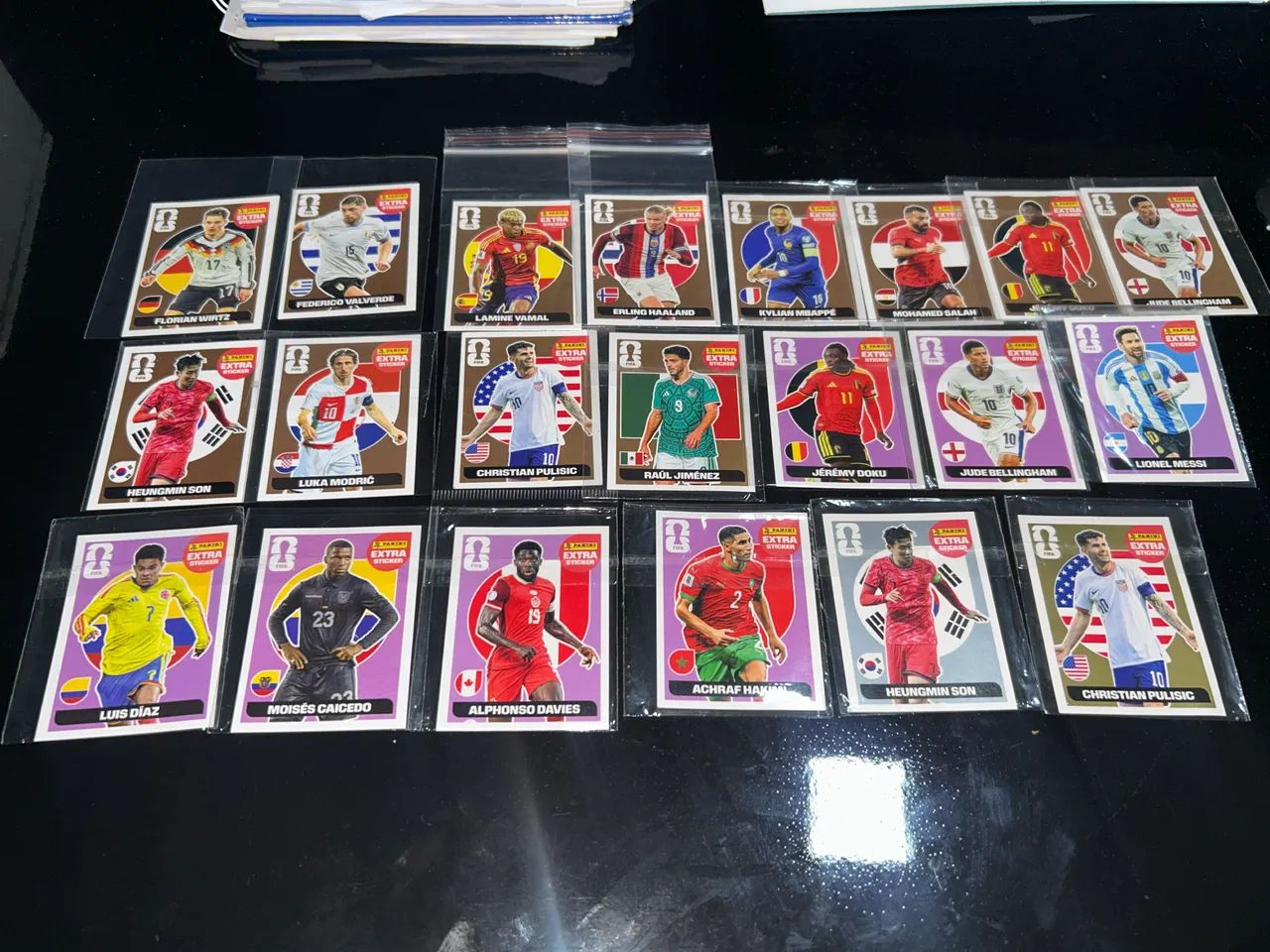 Figurinhas Legends  - Foto 3