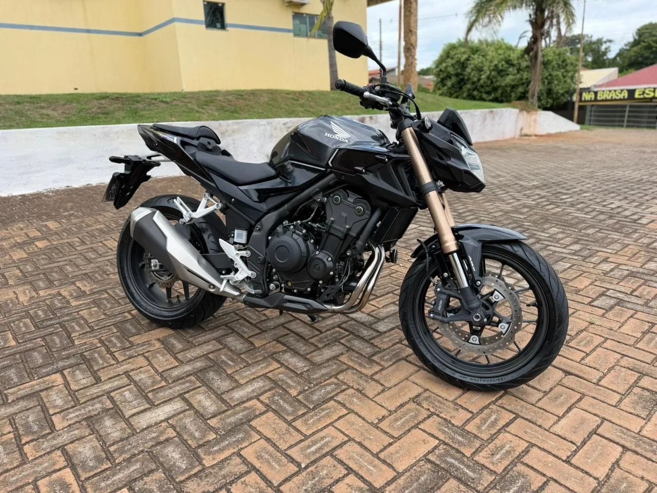 CB500F UNICA DONA Modelo 2024 - Foto 4
