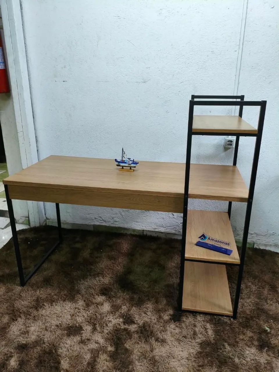 Mesa para Escritório com Estante - Usada  - Foto 3