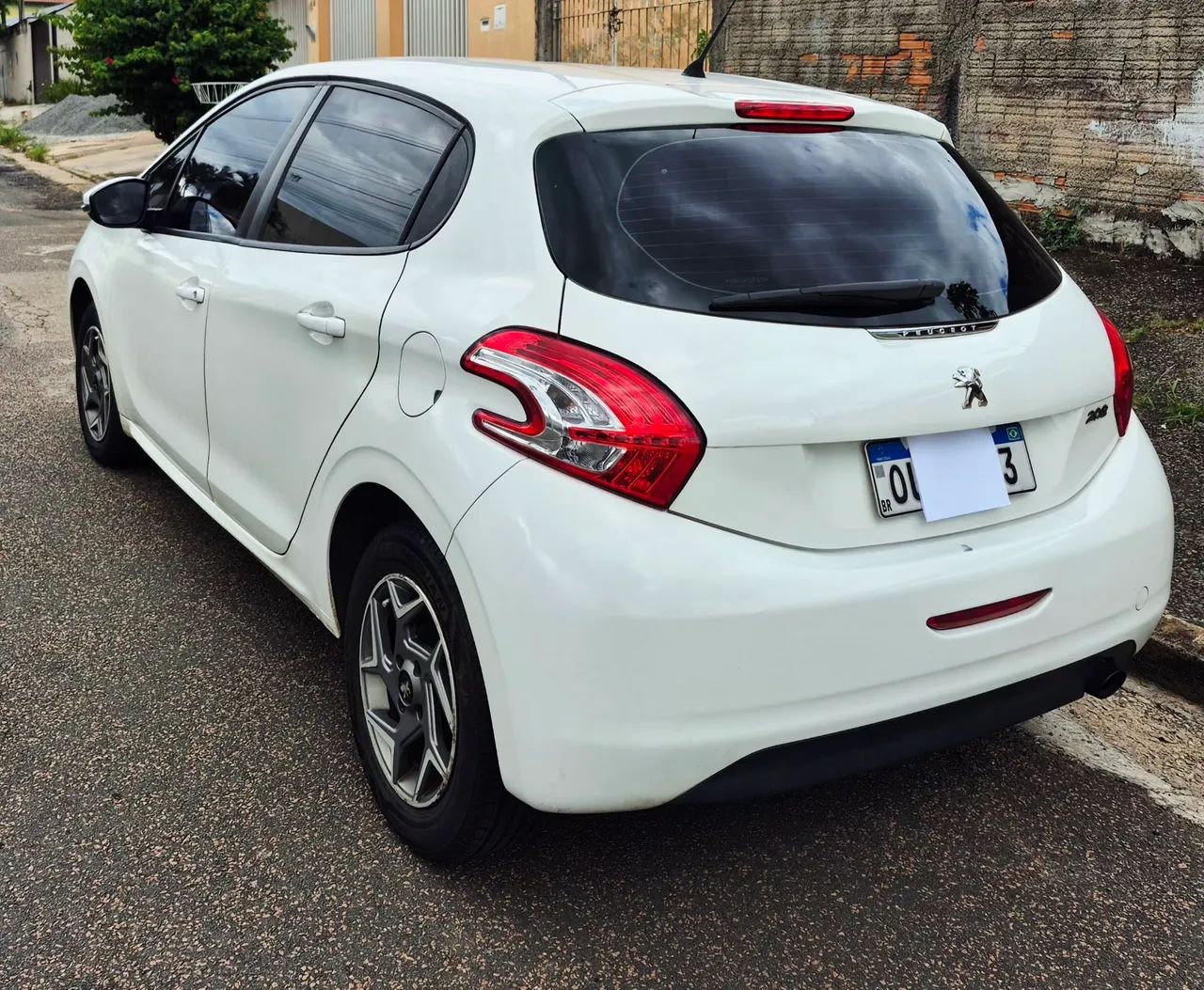 Peugeot 208 Active/active Pack 1.5 Flex 8V 5P 2014
