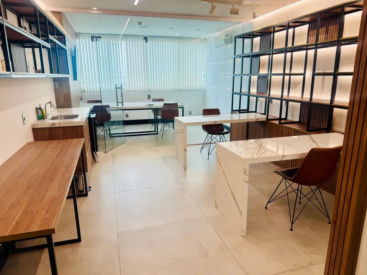 ISala Comercial para Alugar no Shopping da Ilha  34 m² Mobiliada | São Luís-MA