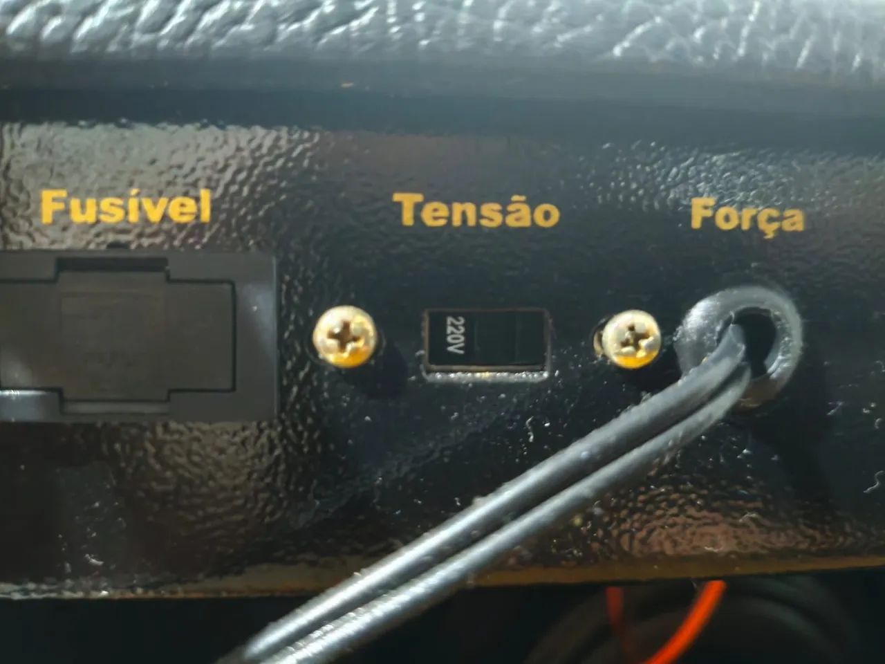 Amplificador mackintec  bivolt novo - Foto 3