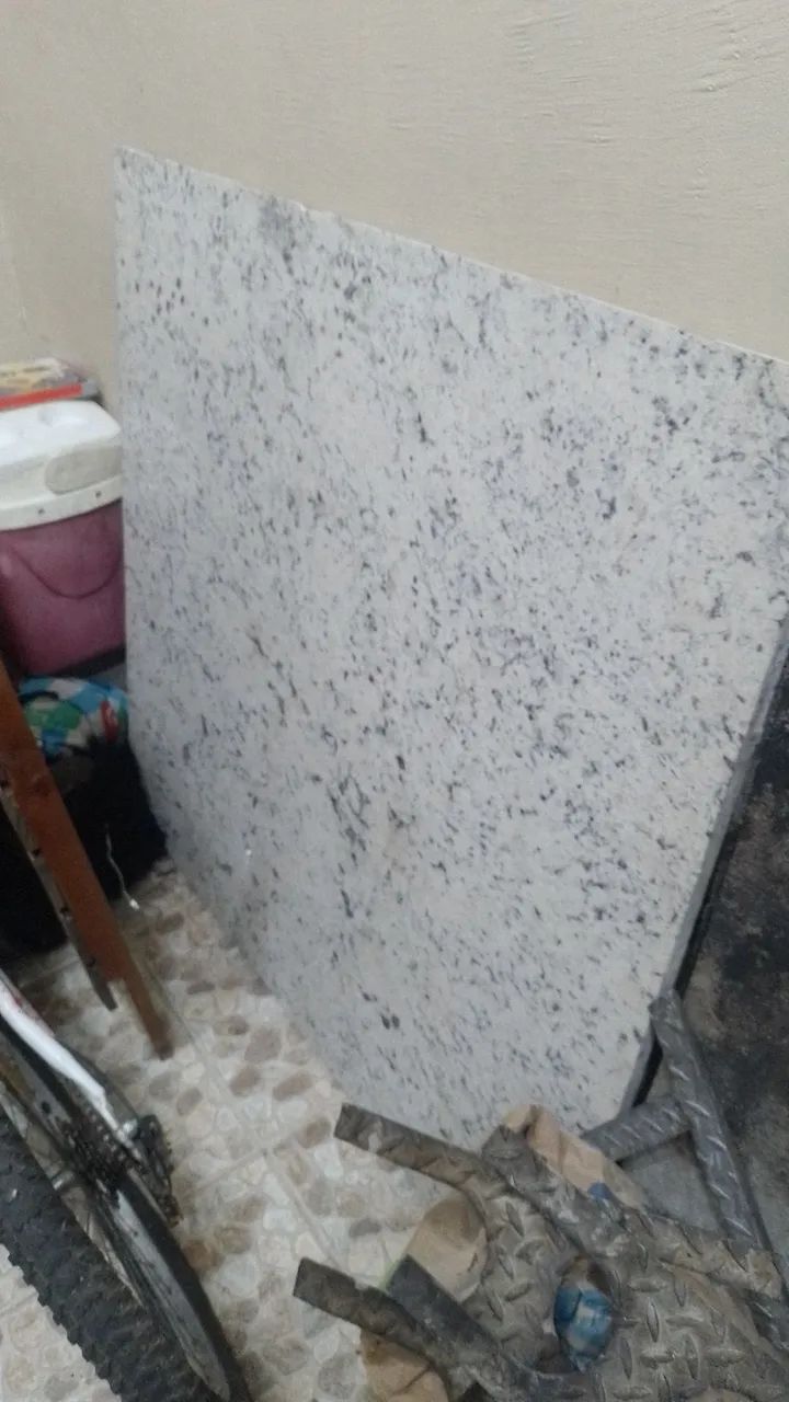 Pedra de granito 486375889799096321
