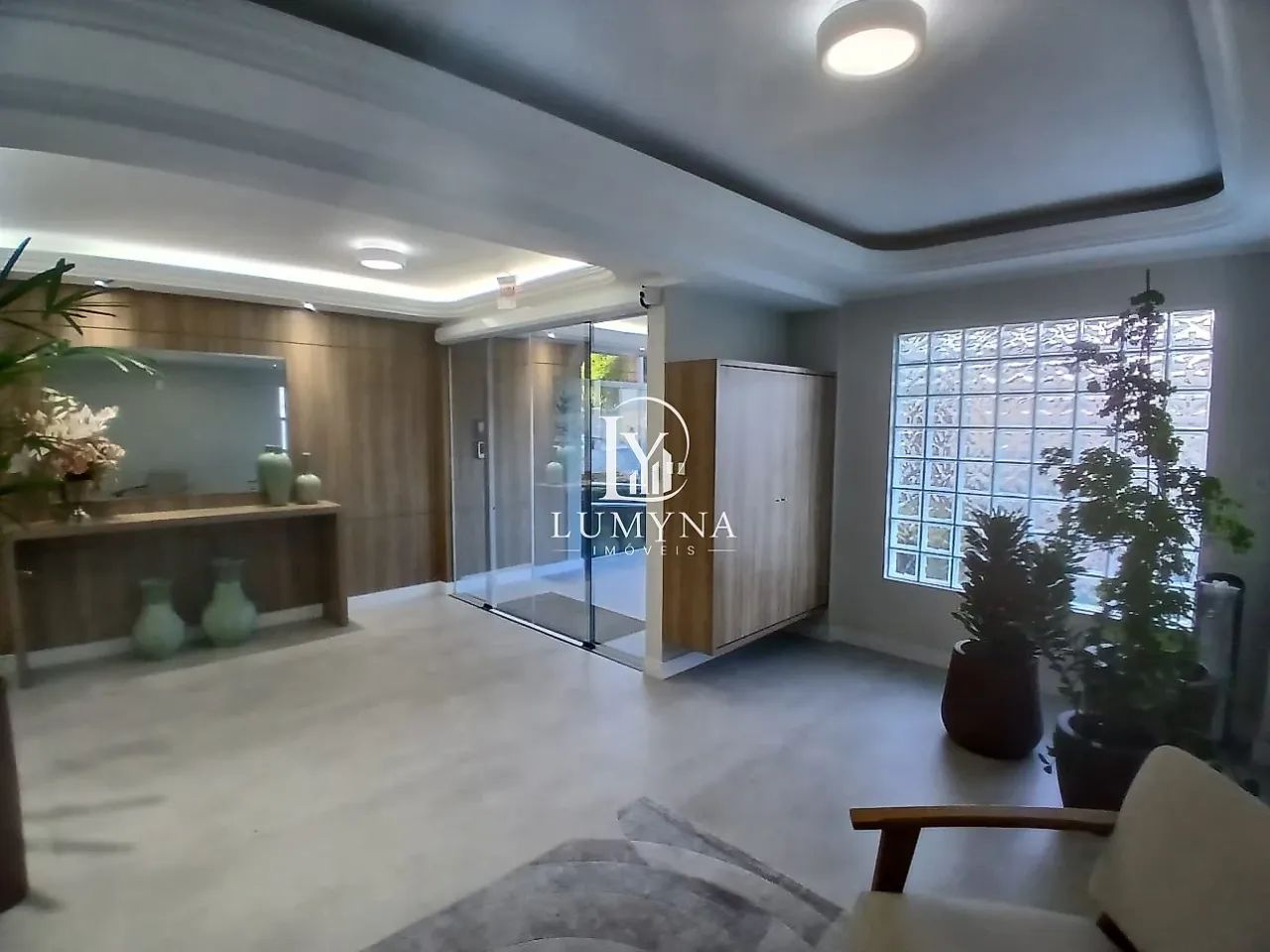 Apartamento 3 quartos, garagem, hobby box, sacada com churrasqueira, cozinha planejada - Foto 3