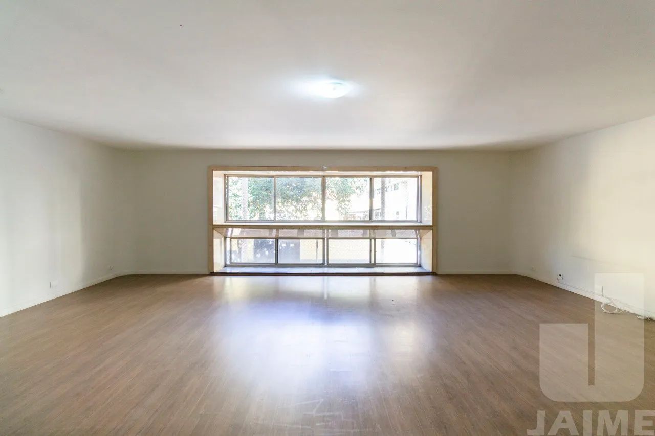 Apartamento Duplex em rua tranquila de Higienópolis, com 3 quartos, 219 m² - Foto 2