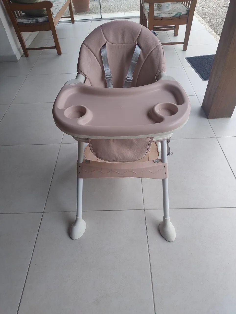 Cadeira Alimentação  - Foto 2