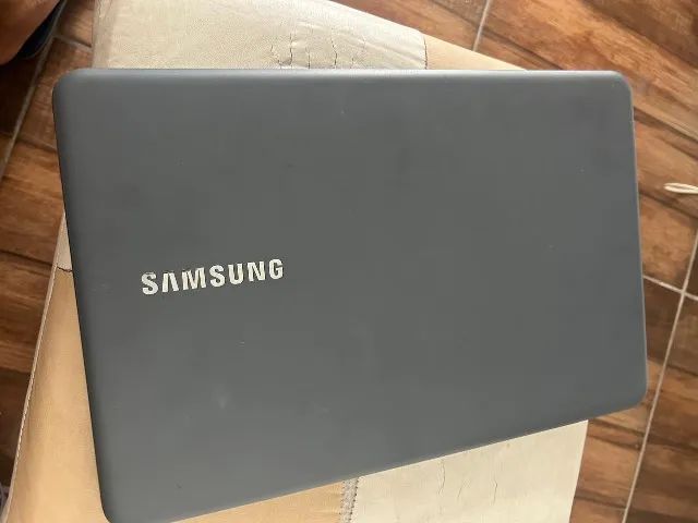 Notebook SAMSUNG I3 4GB ssd 250