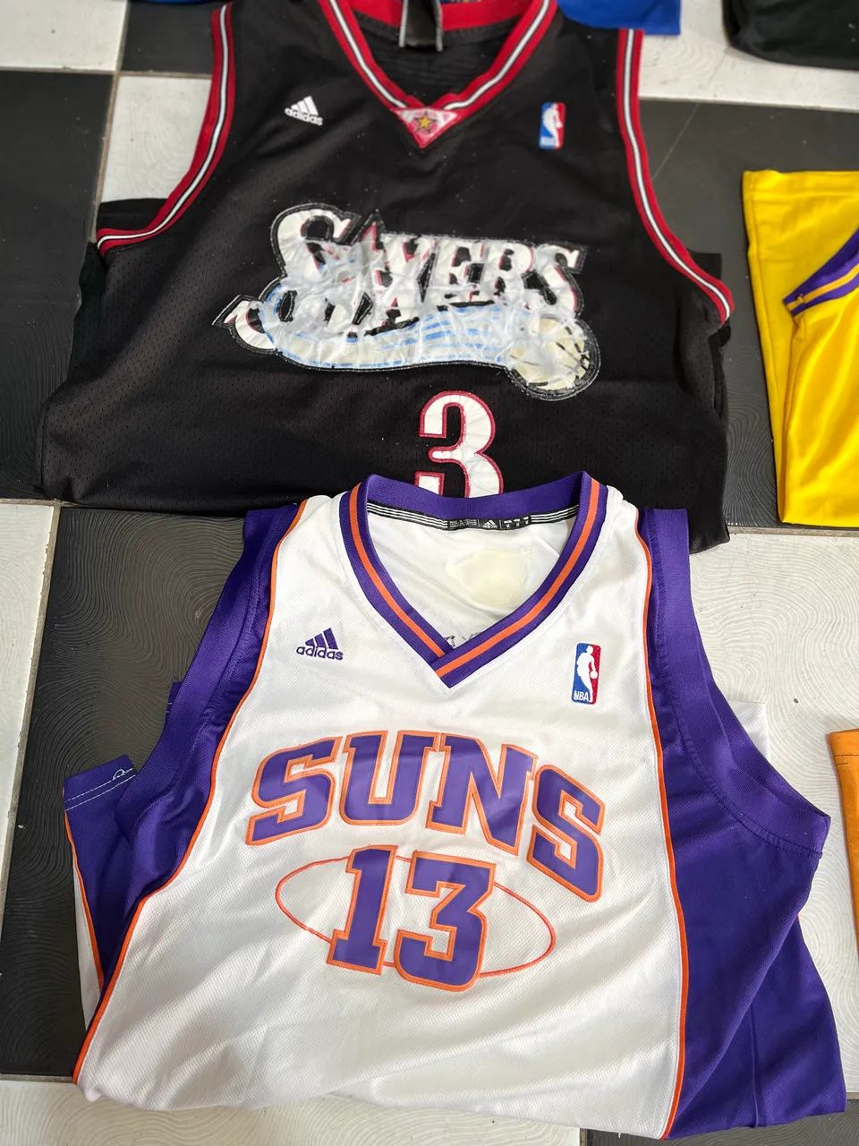 Lote de 12 camisas de Basquete  - Foto 3