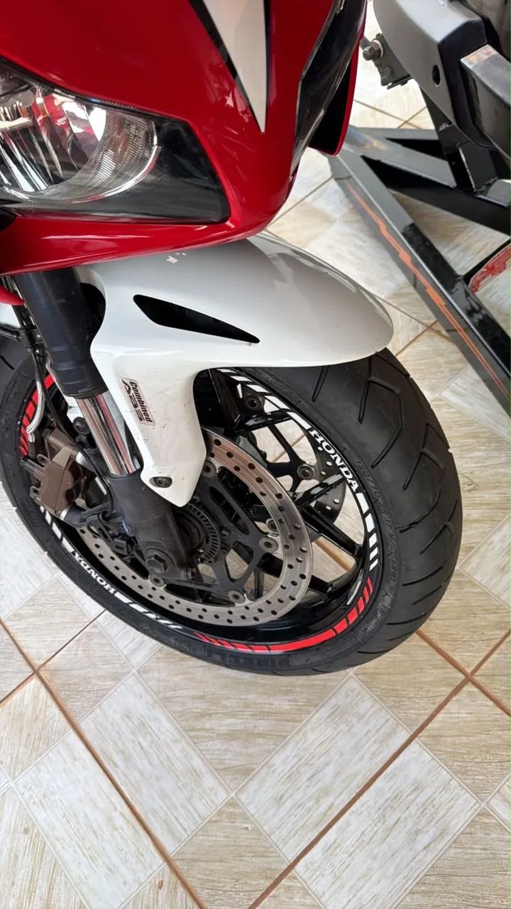 Vd Cbr 1000 com abs 42 mil km - Foto 2