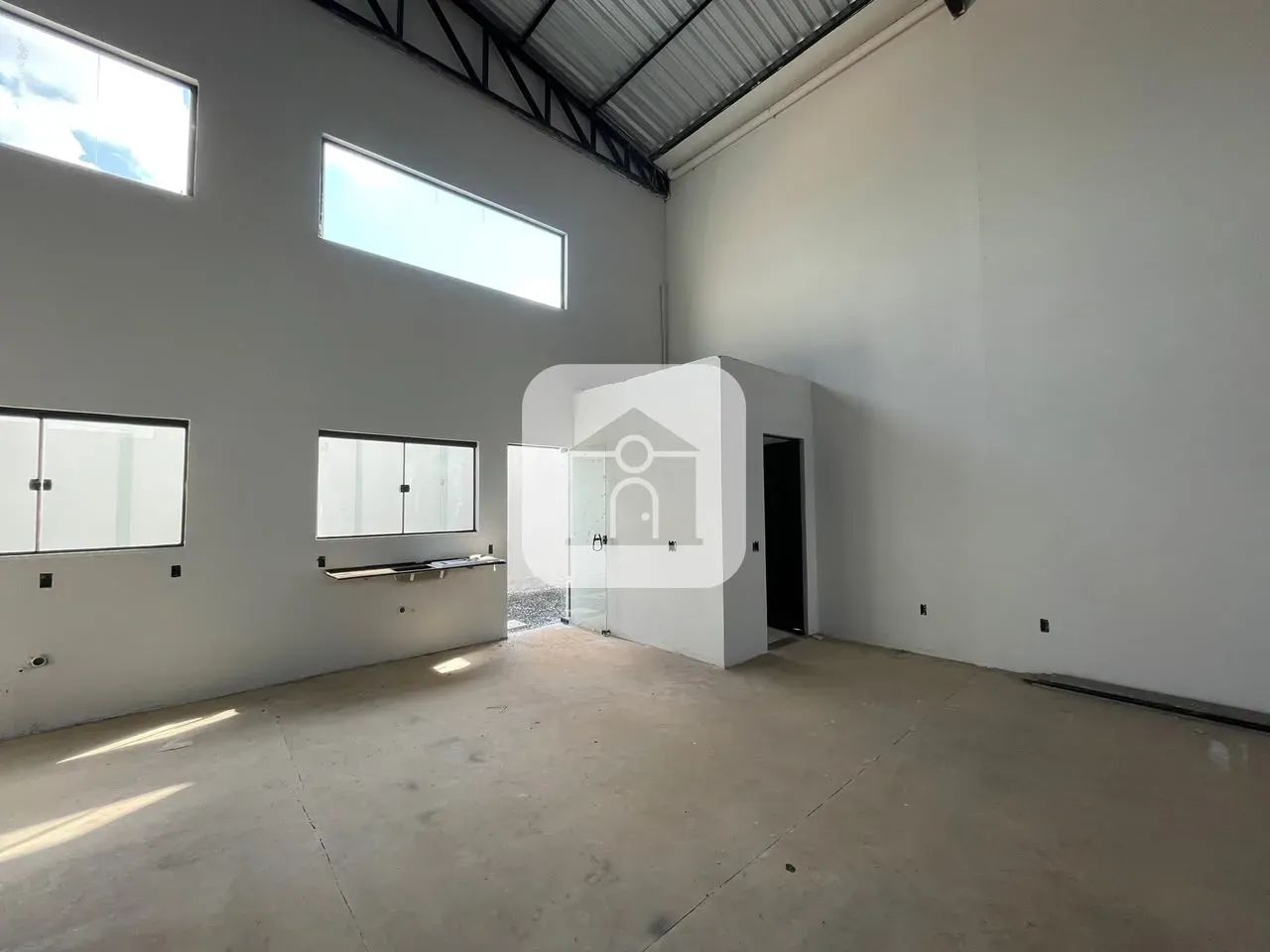 Galpão comercial para locação no bairro Jardim Botânico - Foto 4