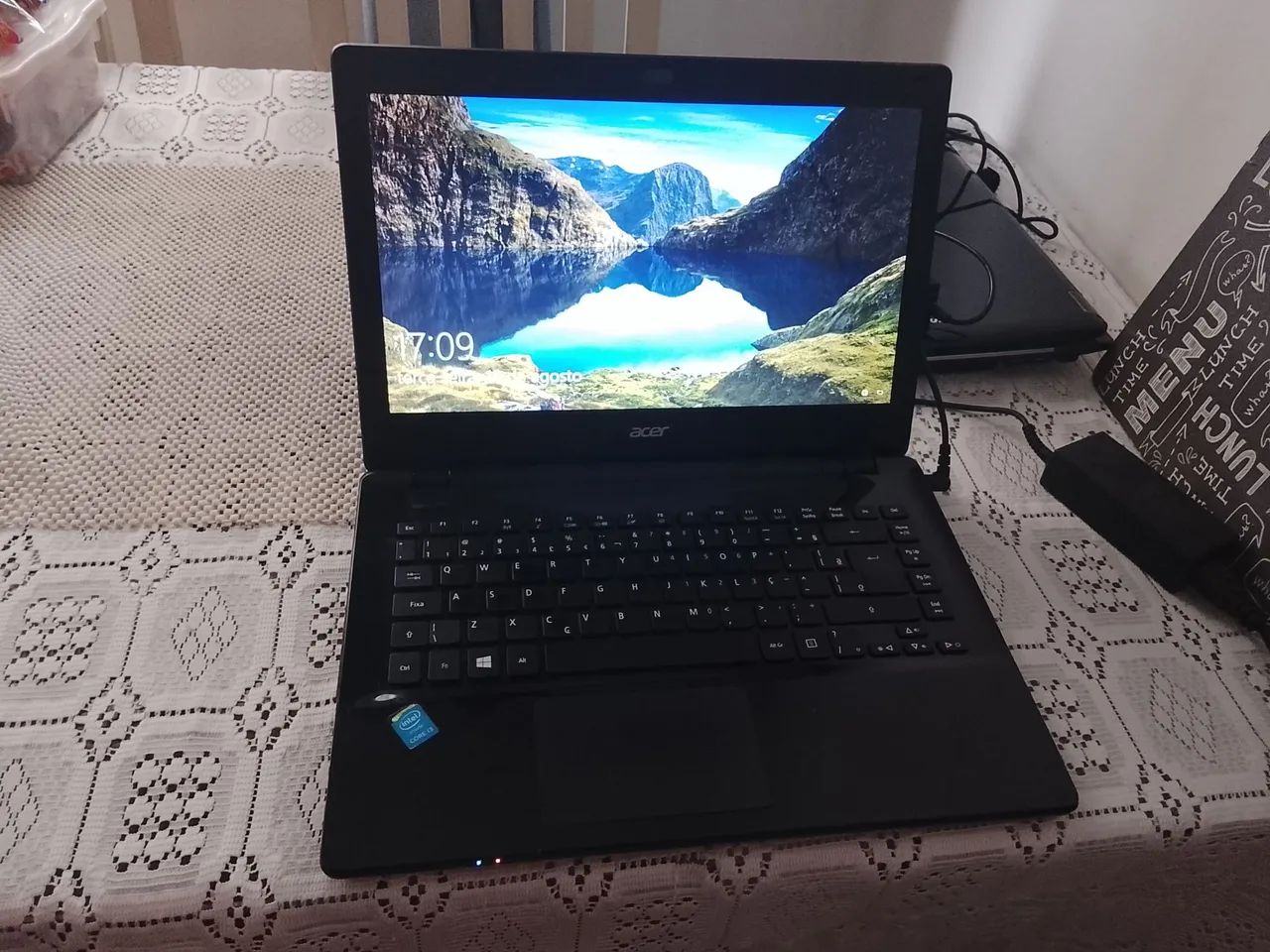 Notebook Acer Intel i3, 4gb RAM