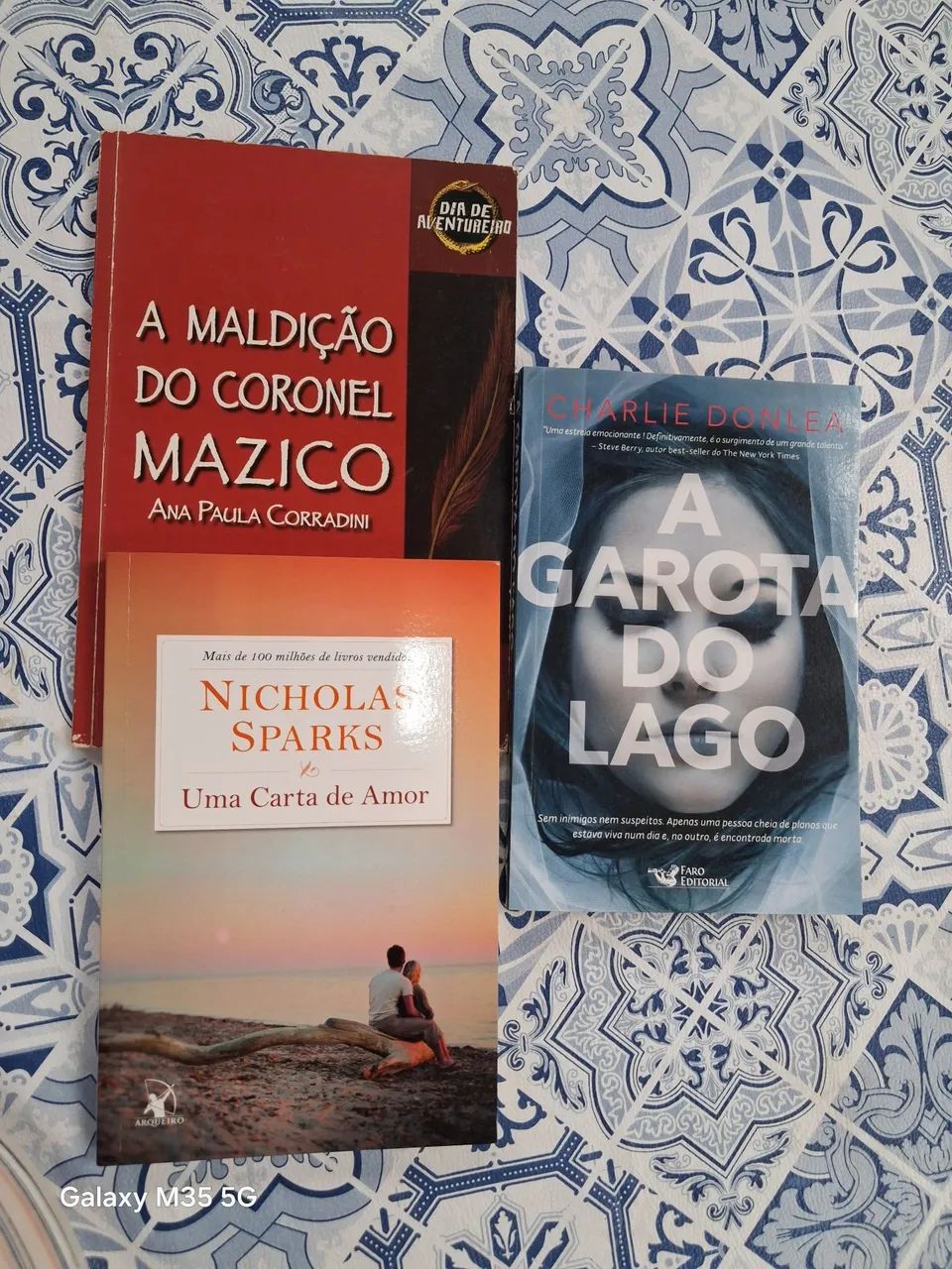 Livro Mistério e Romance 