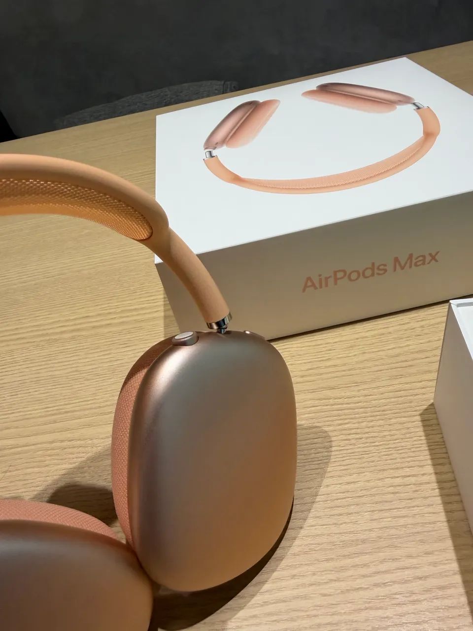 AirPods Max Laranja USB-C - Original, Caixa Completa, Pouquíssimo