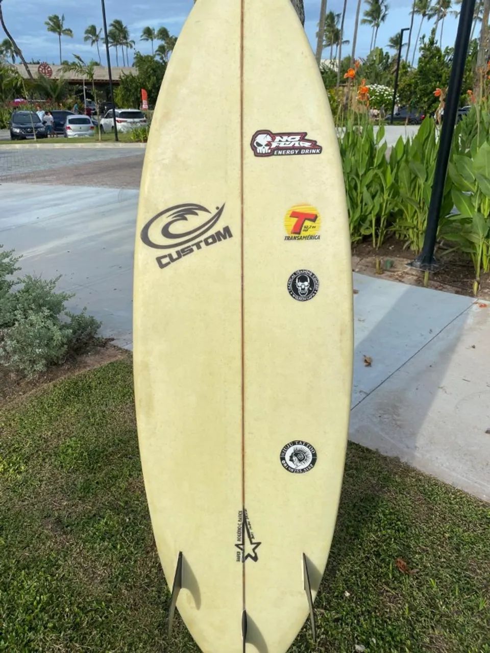 Prancha de surfe Custom 5?10?, usada, com quilhas. - Foto 2