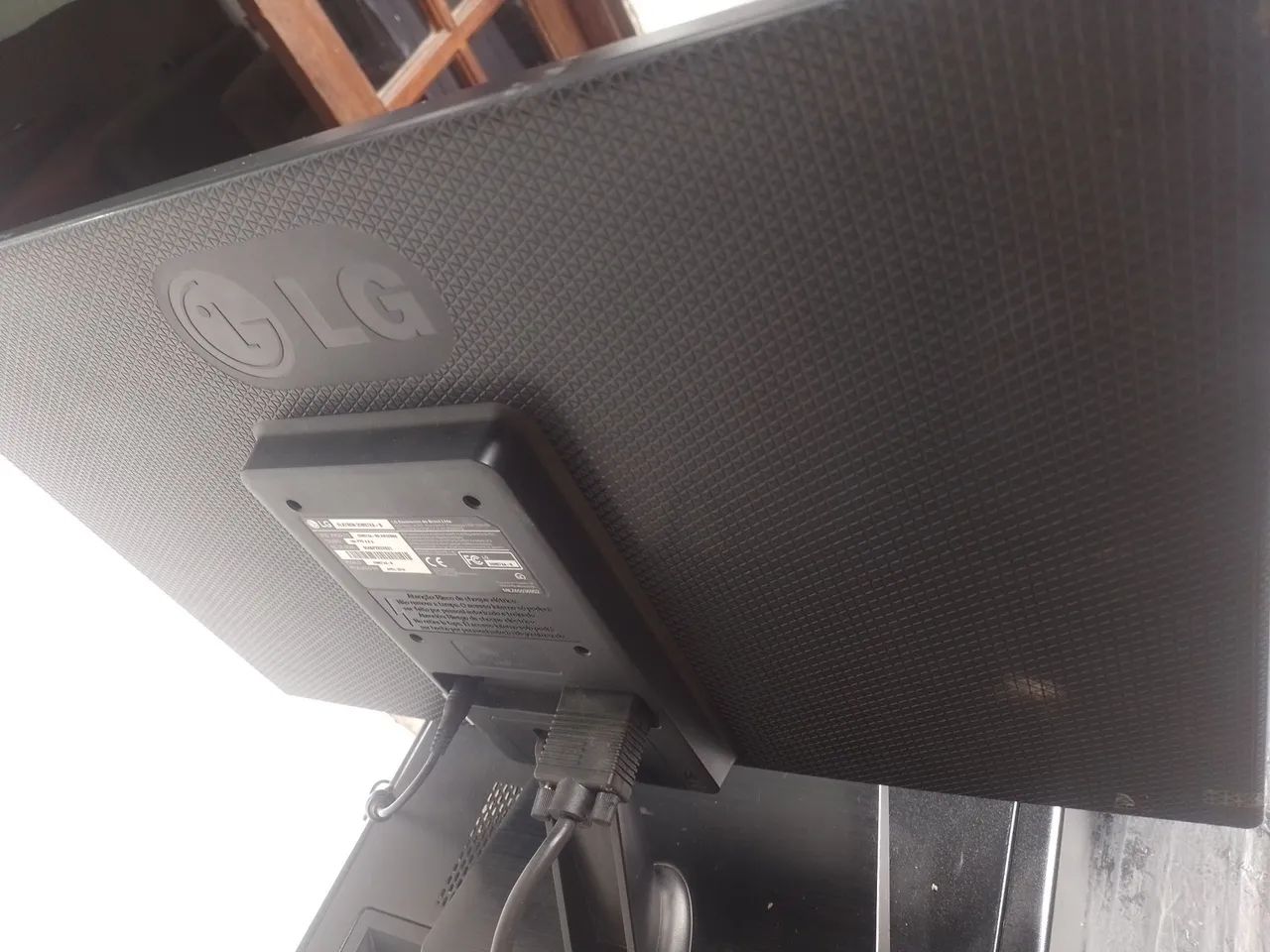 Monitor Led LG 20 Polegadas Sem HDMI  - Foto 5