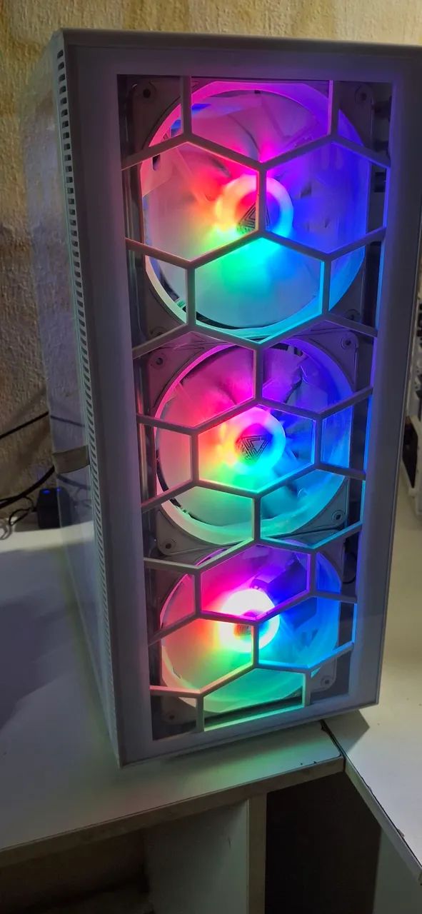 CPU i5 10 geração/8gb / 240gb