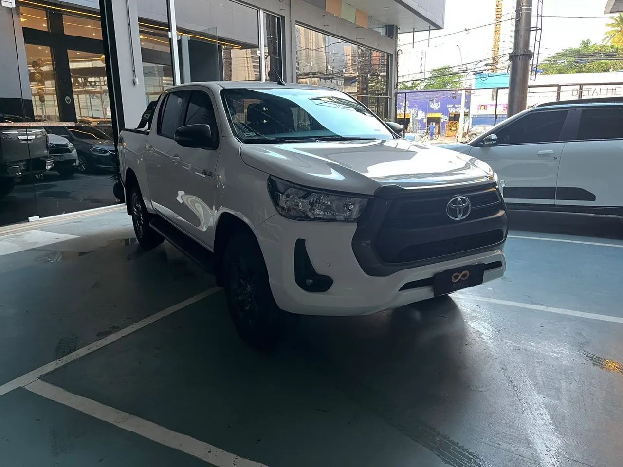Toyota Hilux CD SR 4X4 2.8 TDI Diesel Aut. 2024 - Foto 3