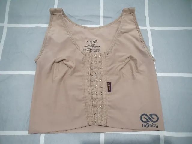 Top contour slim bege m