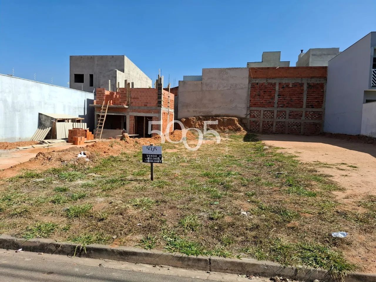 Excelente lote à venda com 200m² de área útil - Foto 2