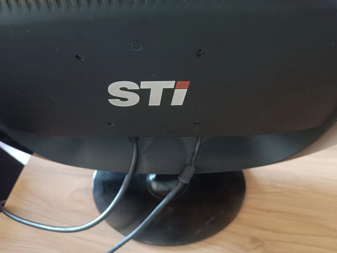 Monitor STI em perfeito estado - Foto 2