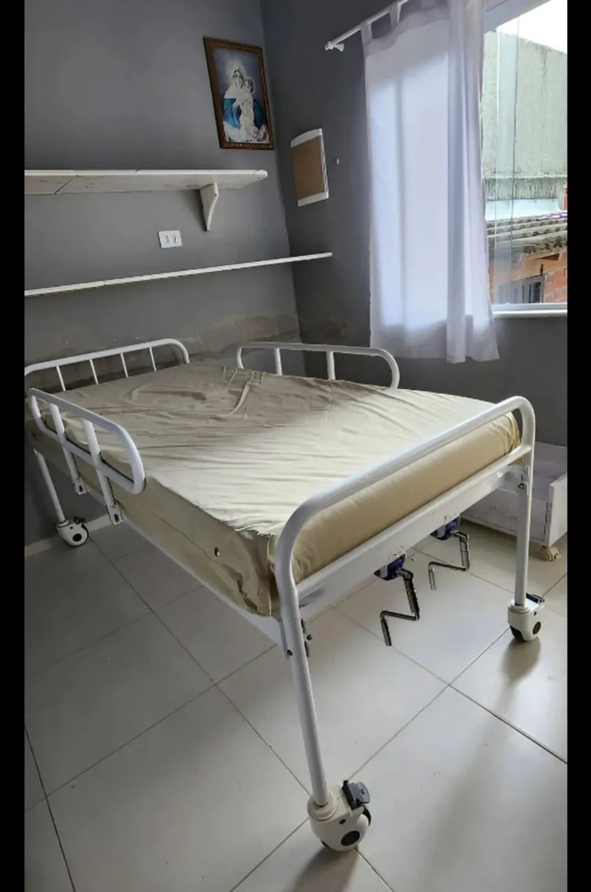 Cama Hospitalar 2 Movimentos Até 5 Posições Até 180kg DX2 - Dellamed