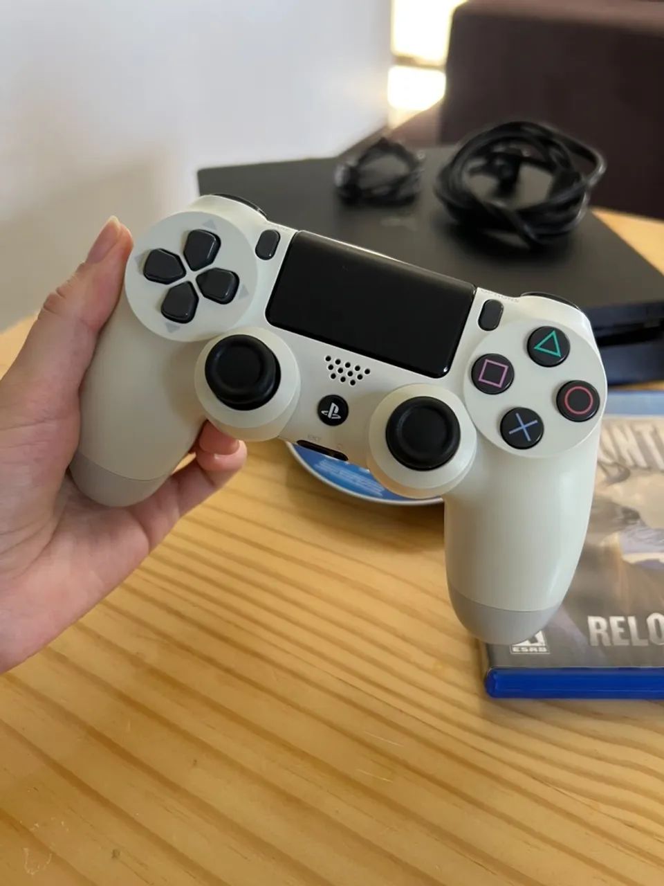 Ps4 slim 1T  - Foto 2