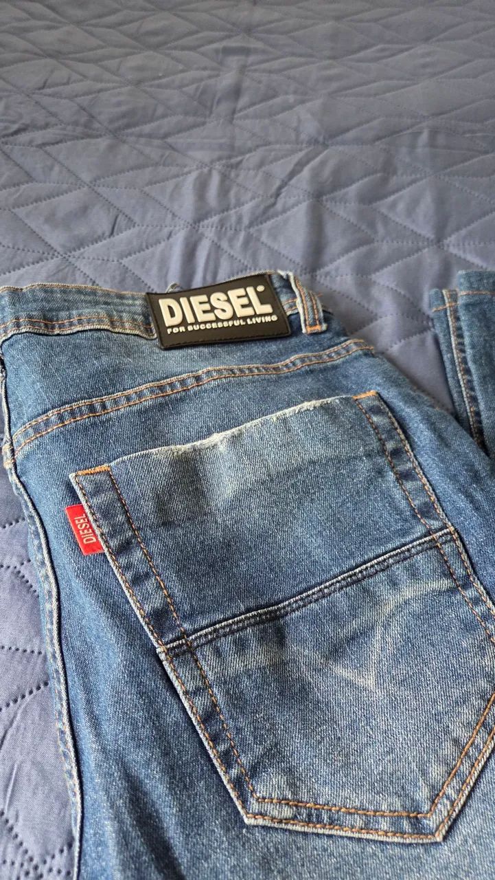 Calça jeans Diesel original 42 - Foto 2