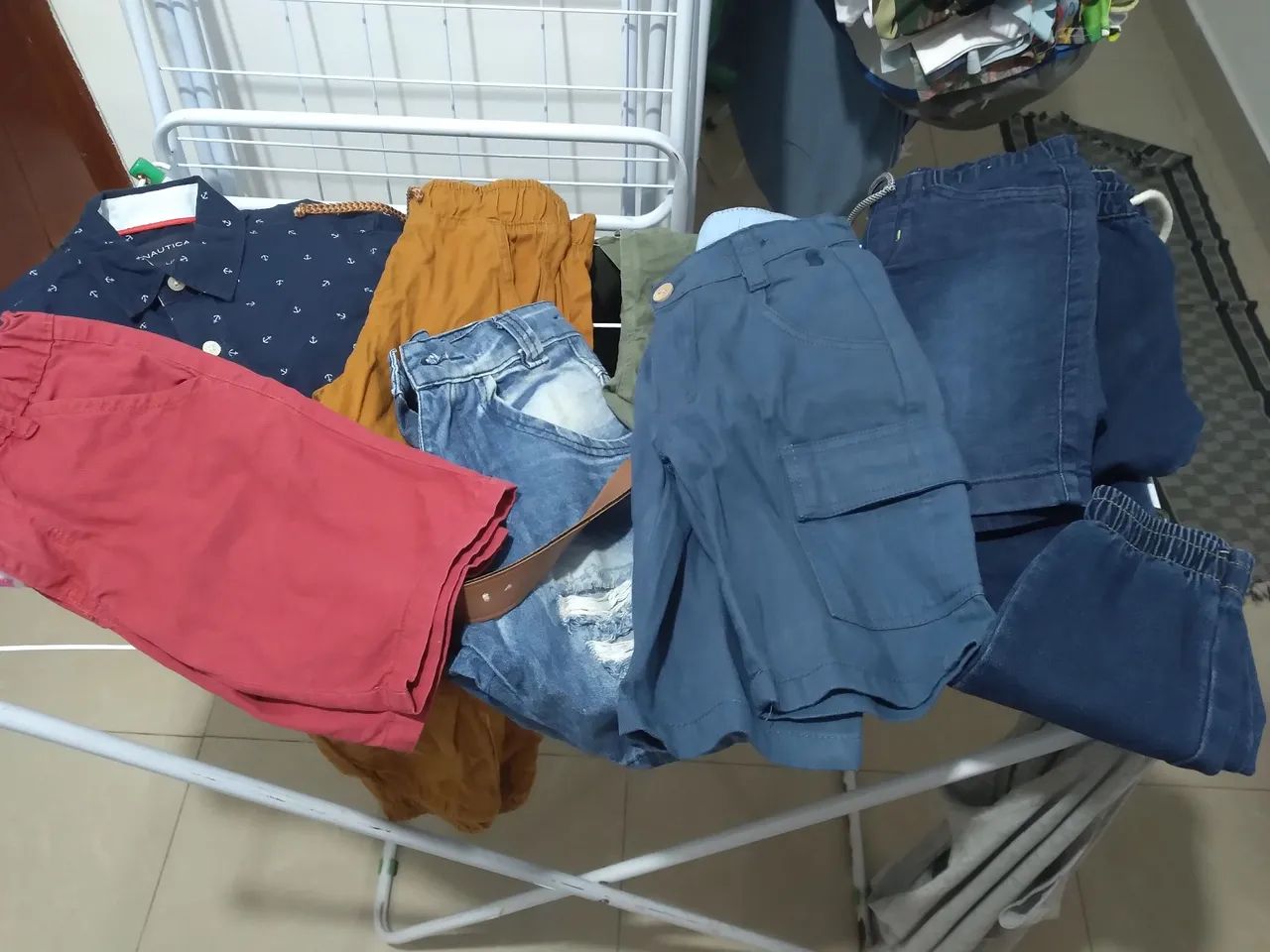 Excelente lote de roupas para menino de 6 anos