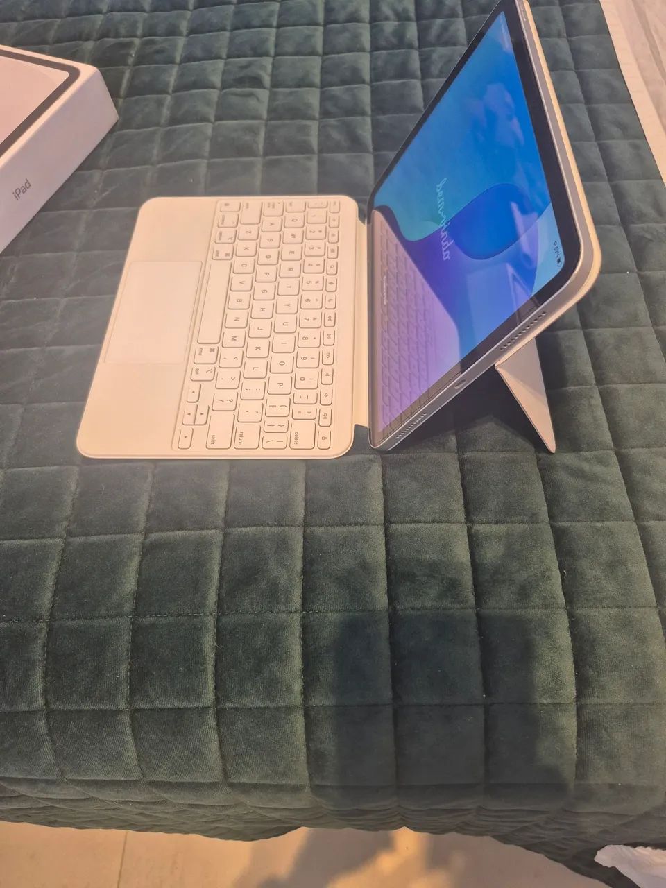 Ipad A16 11° Geração + Magic Keyboard folio ambos na garantia até Junho 2026  - Foto 2