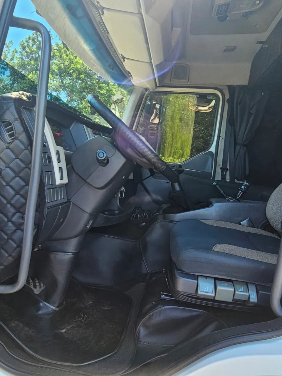Volvo VM 330 - Foto 5