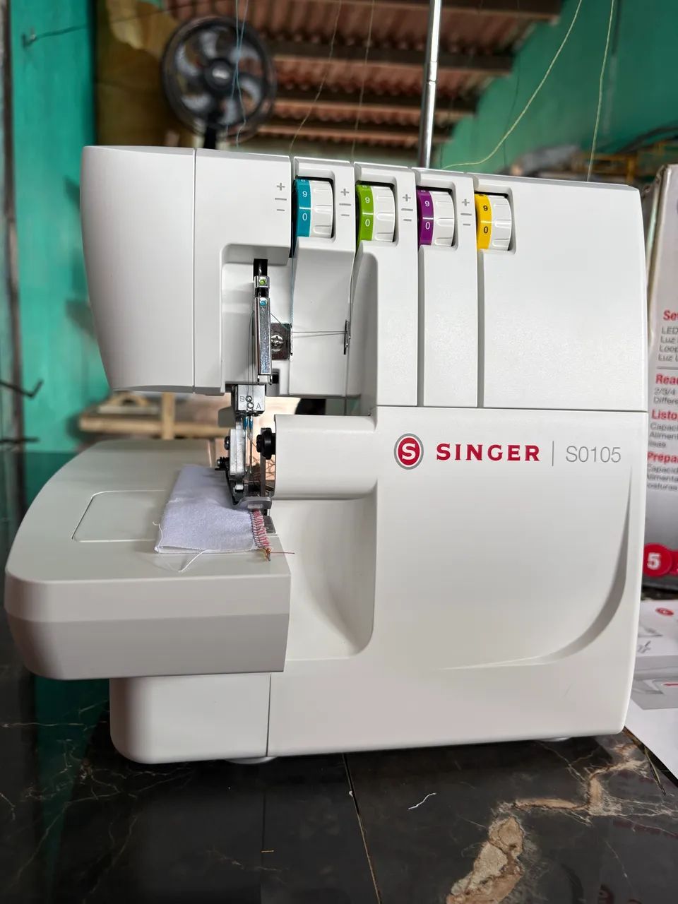 Máquina de costura singer - Foto 2