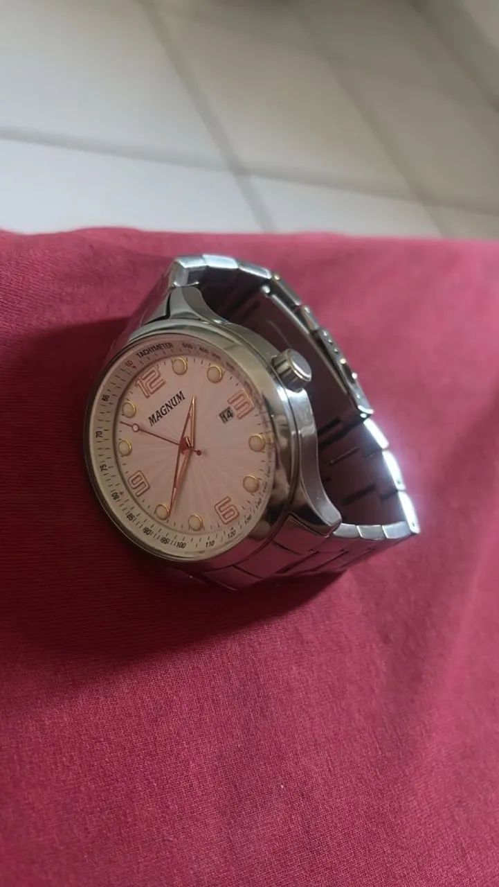 Relógio magnum com mostrador branco (aceito trocas) - Foto 2