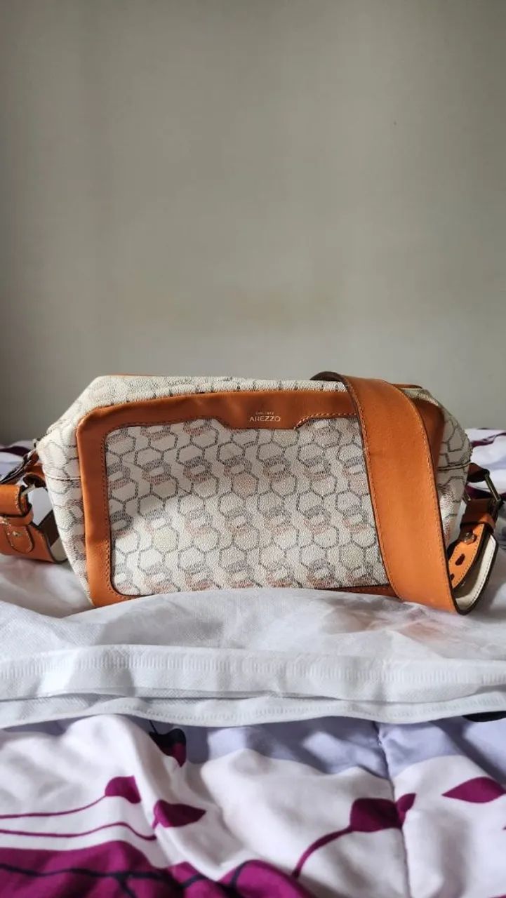 Bolsa Arezzo