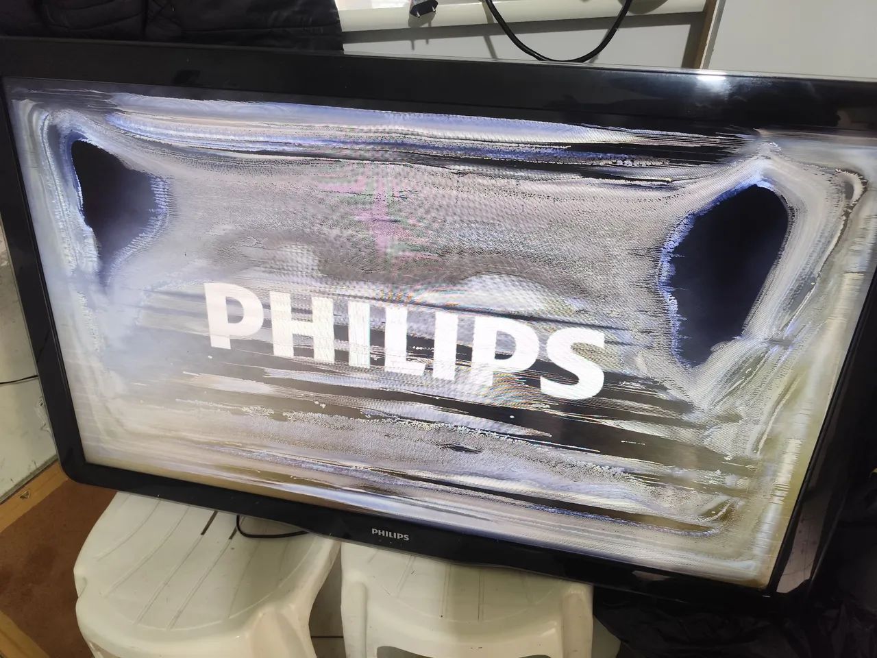 Vende se 2 TVs de 49 e 46 polegadas Philips e LG  - Foto 3