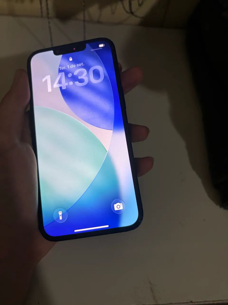 Iphone 14 em excelente estado com bateria 87? - Foto 2