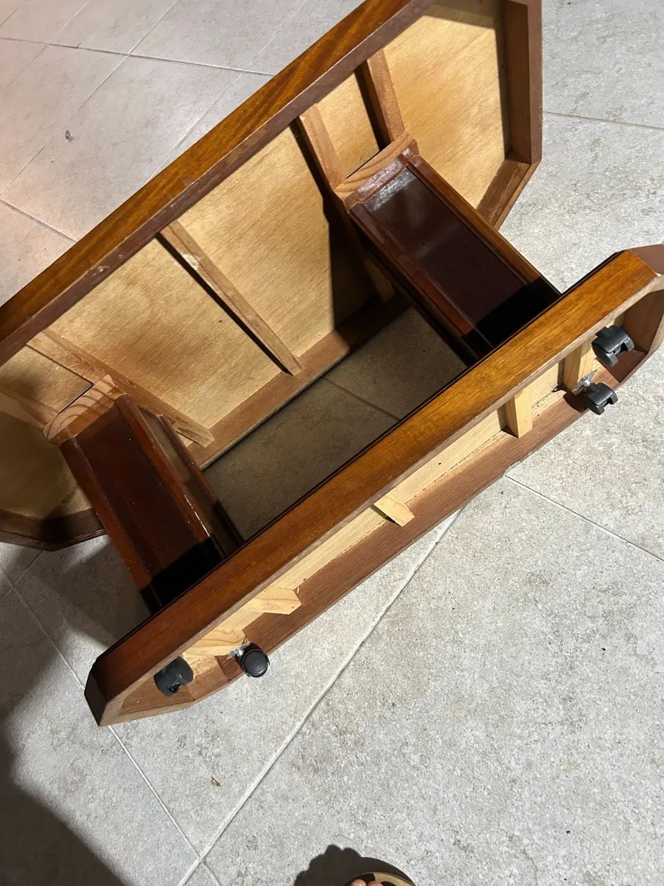 Mesa de centro com rodinhas - Foto 4