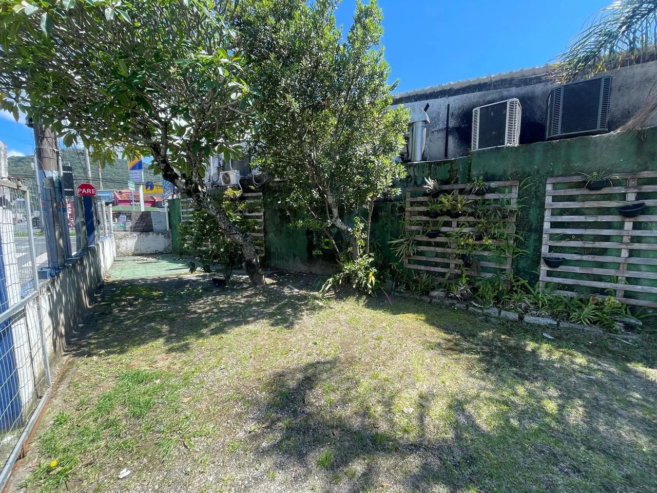CASA PARA LOCAÇÃO NA LAGOA DA CONCEIÇÃO - FLORIANÓPOLIS. - Foto 2