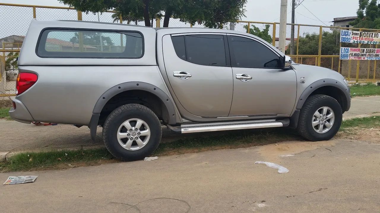 Capota fibra TRITON GLS carroceria longa - Foto 2