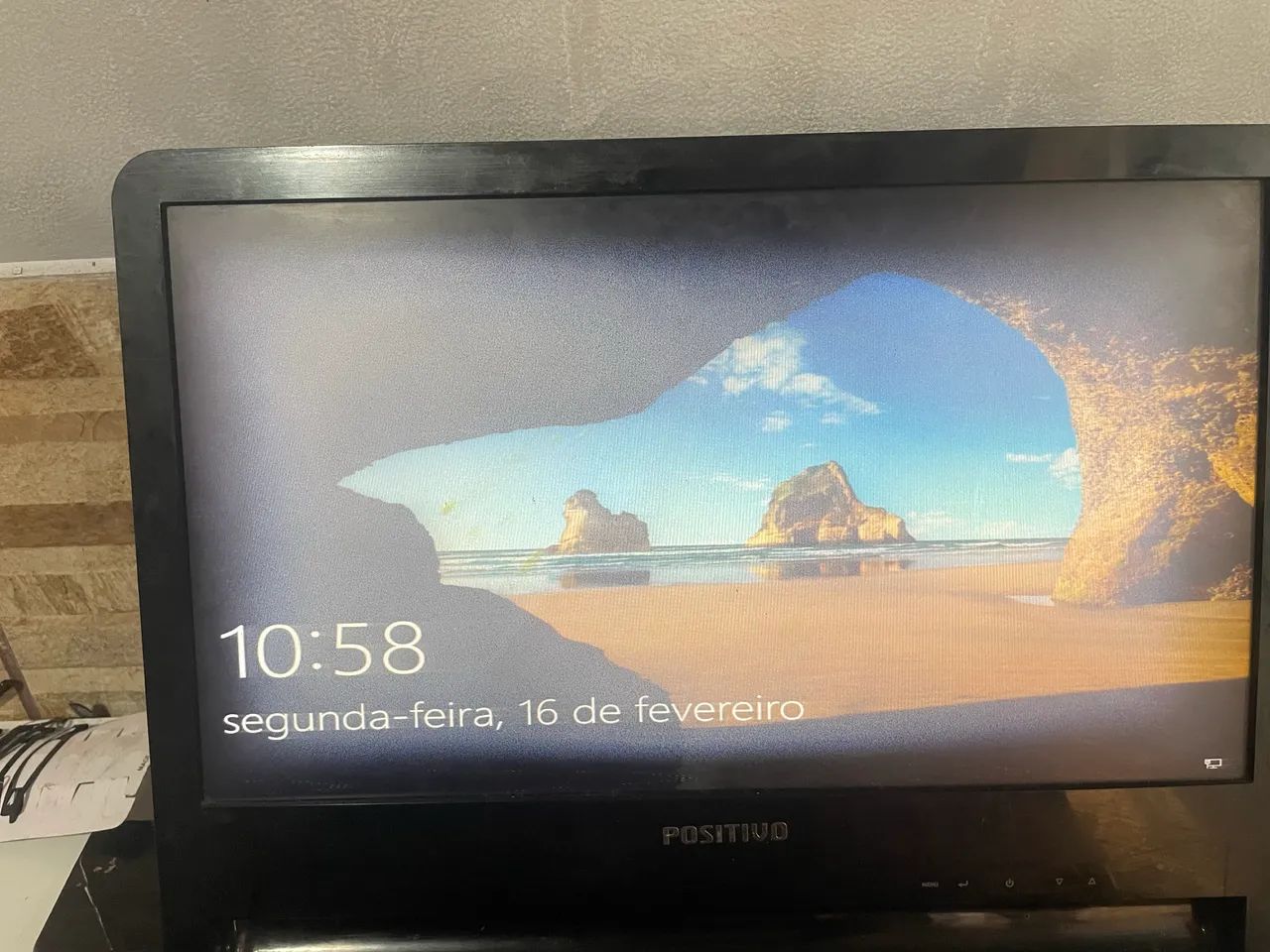 Monitor Positivo funcionando - R$ 45 - Foto 2
