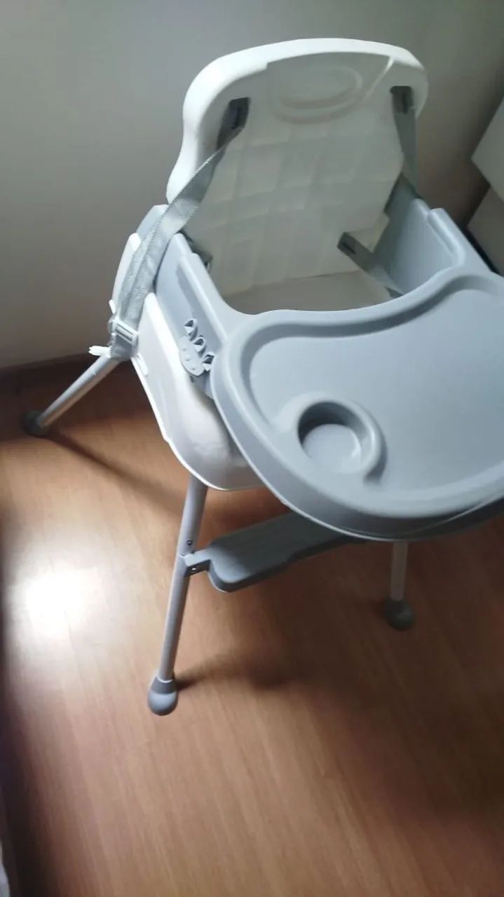 Vendo cadeira alimentação 