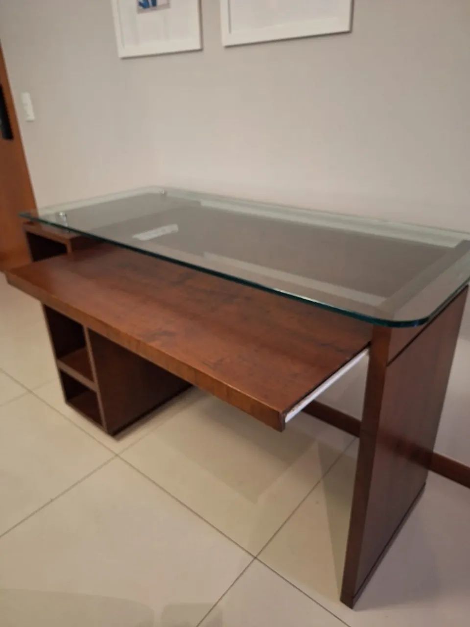 MESA DE ESCRITÓRIO COM TAMPO EM VIDRO - Foto 2